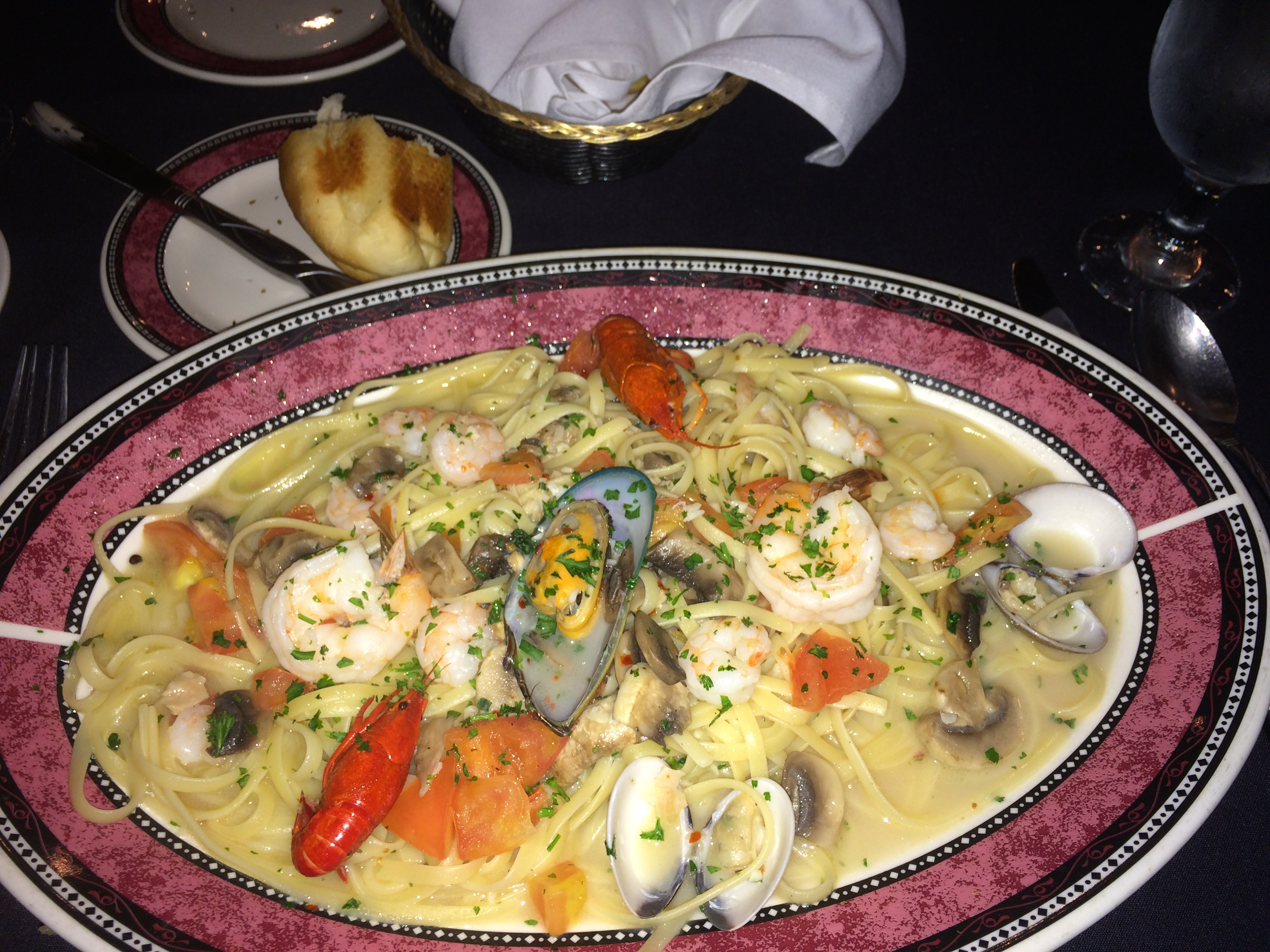 Agostino's Original Linguini Maremonte (white, wine, butter garlic, red pepper, shrimp, clams, mushrooms & tomatoes)